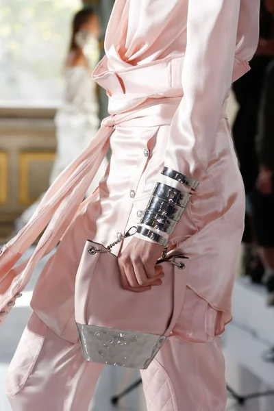 Look 105